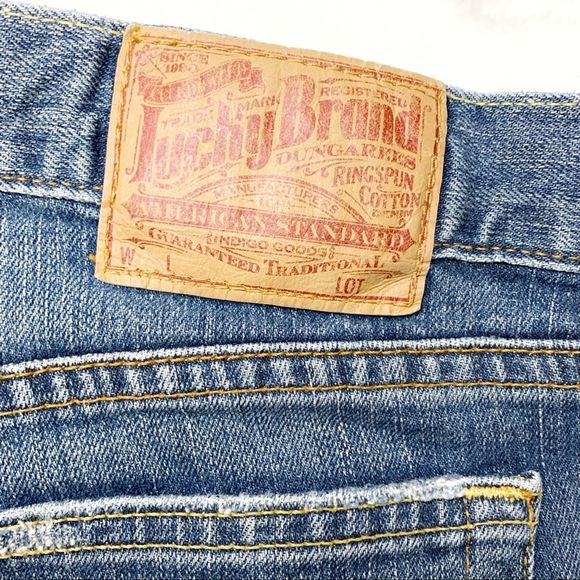Jean Bootcut Lucky Brand Femme Taille 2 - Coupe Bootcut, Couleur Foncée, Occasion Très Bon état